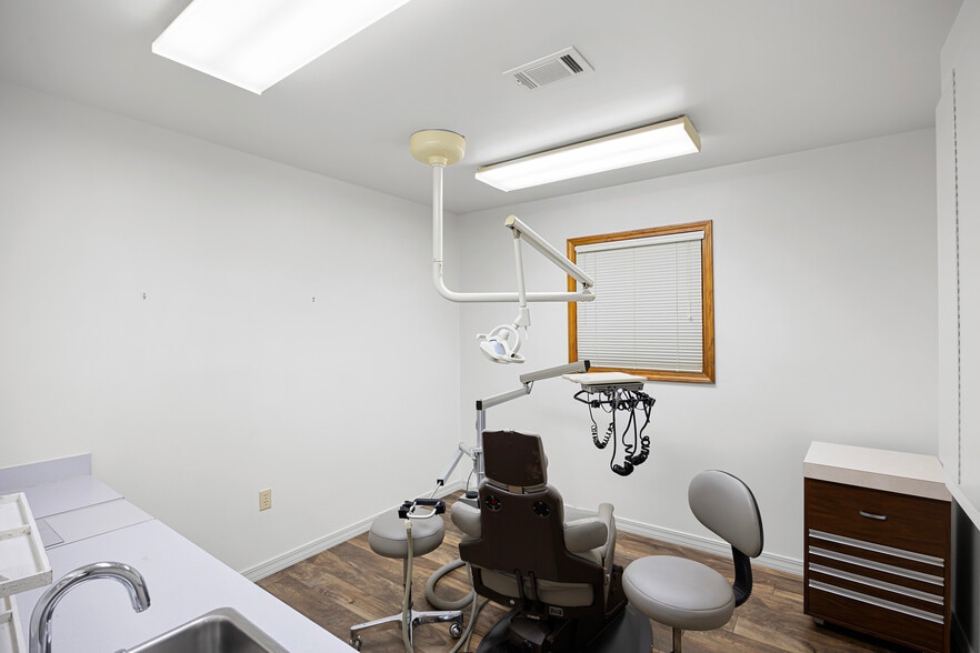 More Photos Of 1501 W C St, Russellville Healthcare For Sale