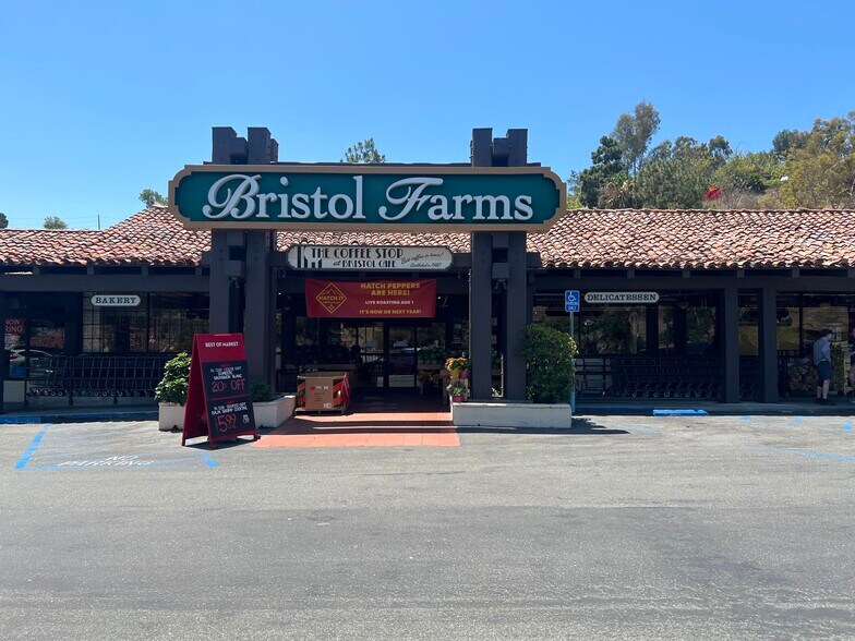 More Photos Of 811-897 Silver Spur Rd, Rolling Hills Estates Unknown For Lease