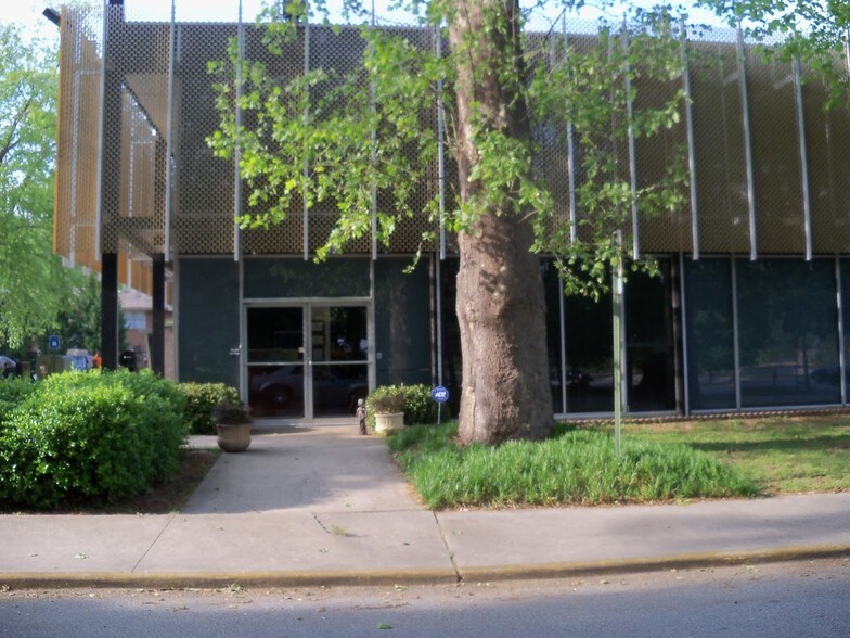 More Photos Of 3581 Main St, College Park Coworking Space