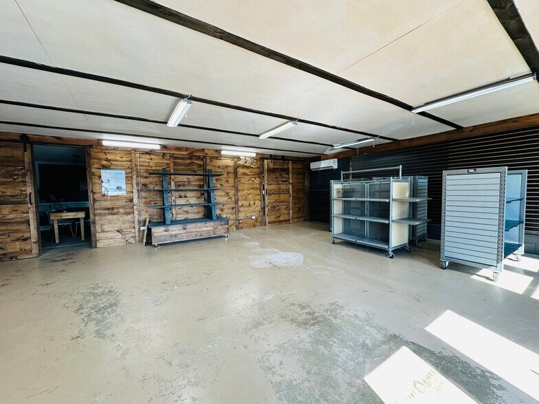 More Photos Of 2122 Walker Tanner Rd, Union City Auto Dealership For Sale