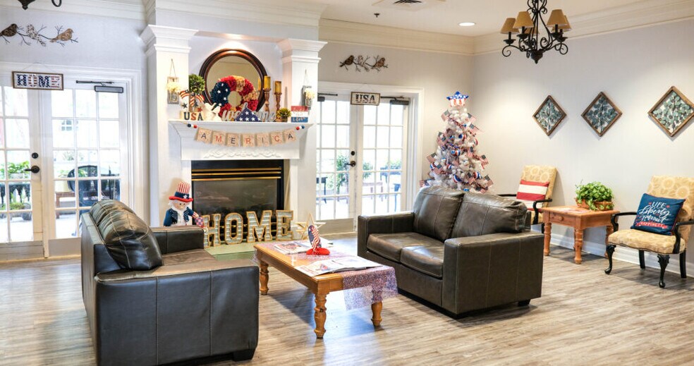 More Photos Of 12 E Grove Ave, Lake Wales Assisted Living For Sale