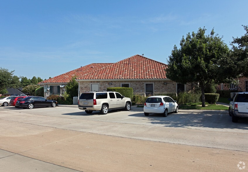 More Photos Of 1320 Village Creek Dr, Plano Medical For Sale