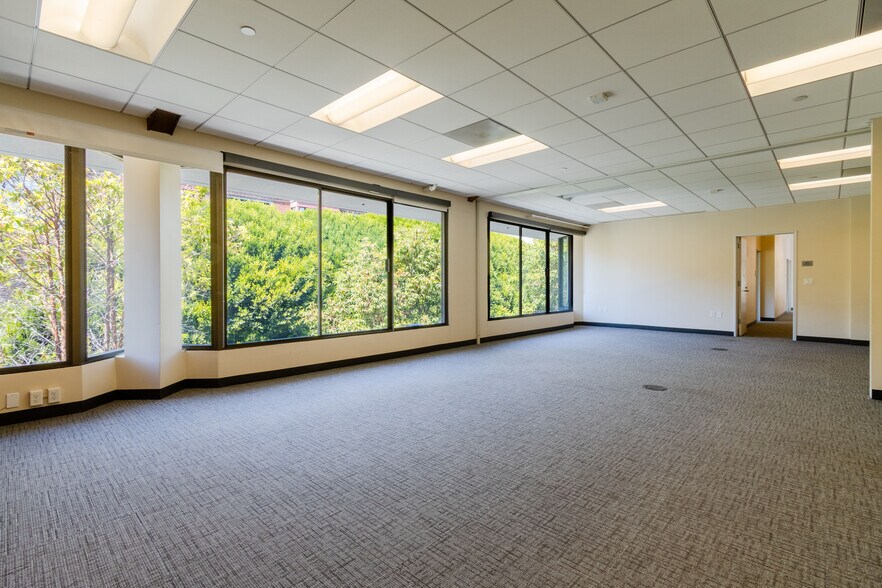 More Photos Of 333 Jefferson St, San Francisco Unknown For Lease