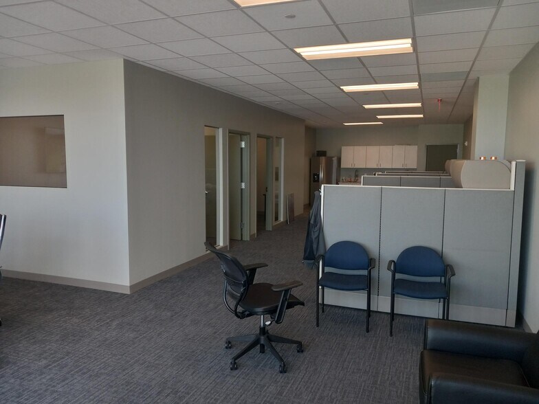 More Photos Of 9751 Buchanan Loop, Manassas General Retail For Sale