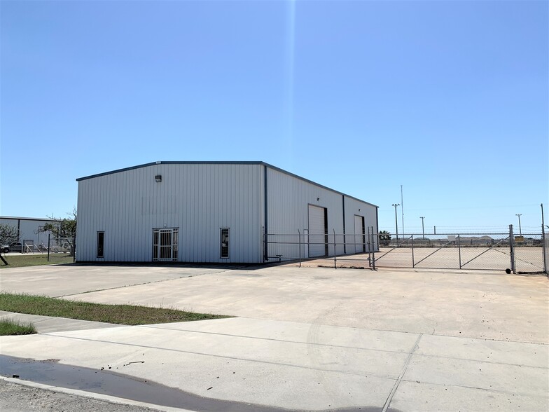 Primary Photo Of 4809 Santa Elena St, Corpus Christi Warehouse For Lease