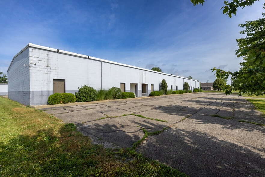 Primary Photo Of 4540 Ray Boll Blvd, Columbus Light Manufacturing For Lease