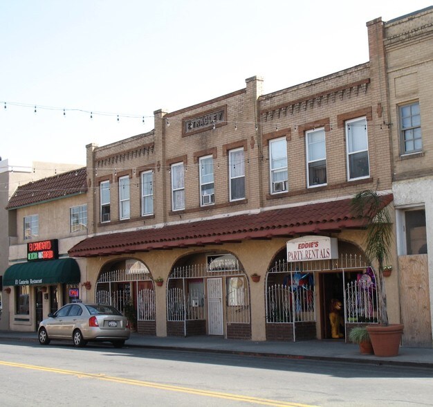 Primary Photo Of 122-126 W Santa Fe Ave, Placentia Storefront Retail Residential For Lease