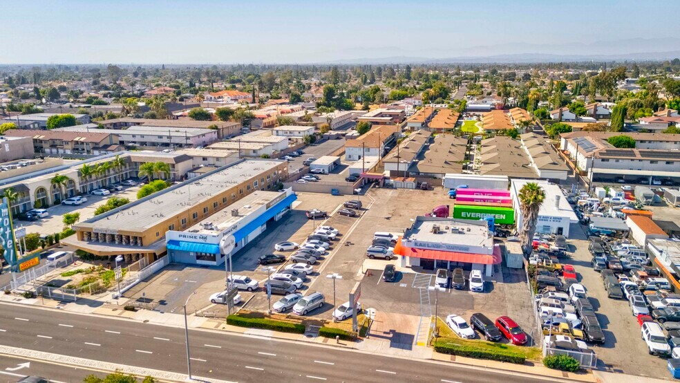 More Photos Of 9841 Garden Grove Blvd, Garden Grove Auto Dealership For Sale