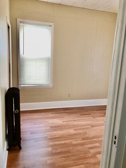 More Photos Of 612 S Broad St, Elizabeth Storefront Retail Residential For Sale