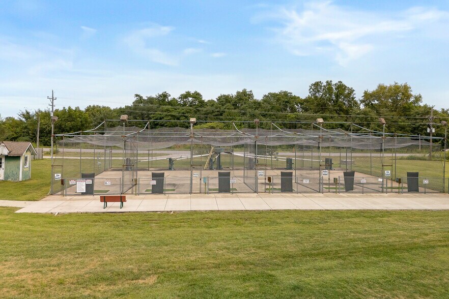 More Photos Of 6480 SE Highway 169, Saint Joseph Sports And Entertainment For Sale