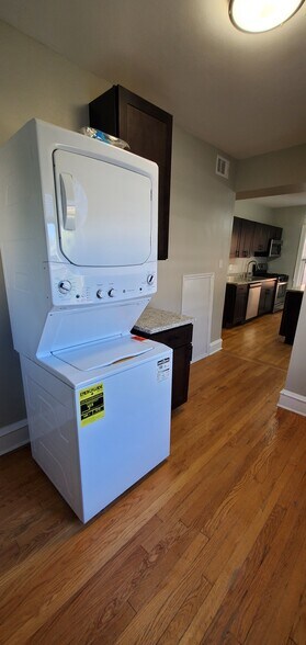 More Photos Of 2706 N Frederick Ave, Milwaukee Apartments For Sale