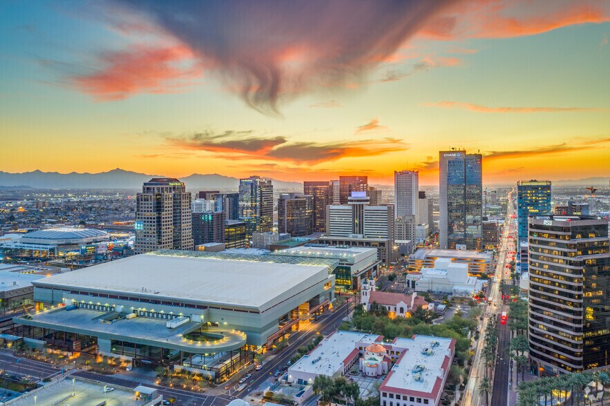 More Photos Of 201 N Central Ave, Phoenix Office For Lease