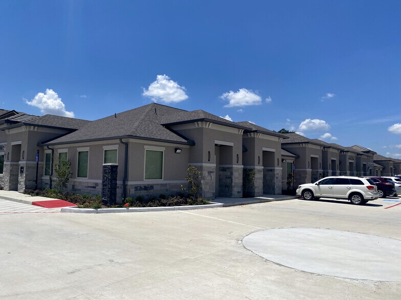 More Photos Of 17820 Mound Rd, Cypress Unknown For Lease