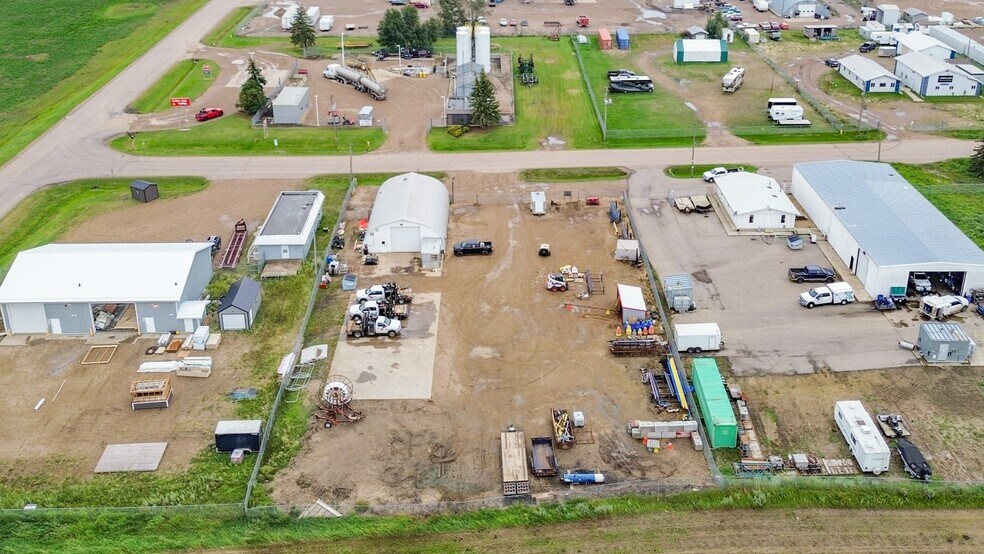 More Photos Of 3804-47 Ave, Stettler Warehouse For Sale