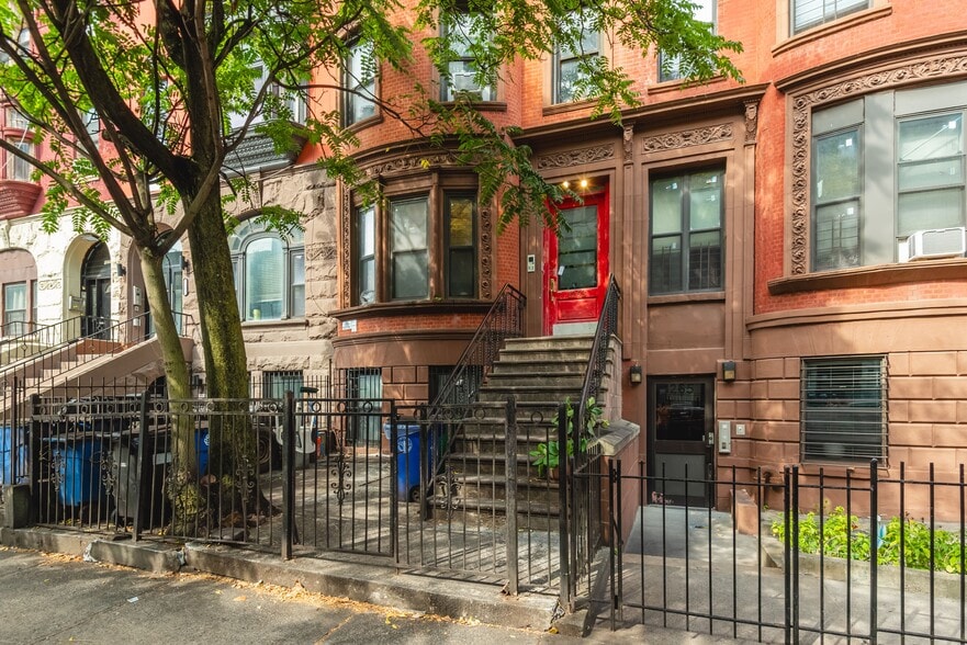 More Photos Of 1263 Pacific St, Brooklyn Apartments For Sale