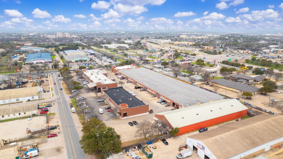 More Photos Of 4201 S Congress Ave, Austin Freestanding For Lease