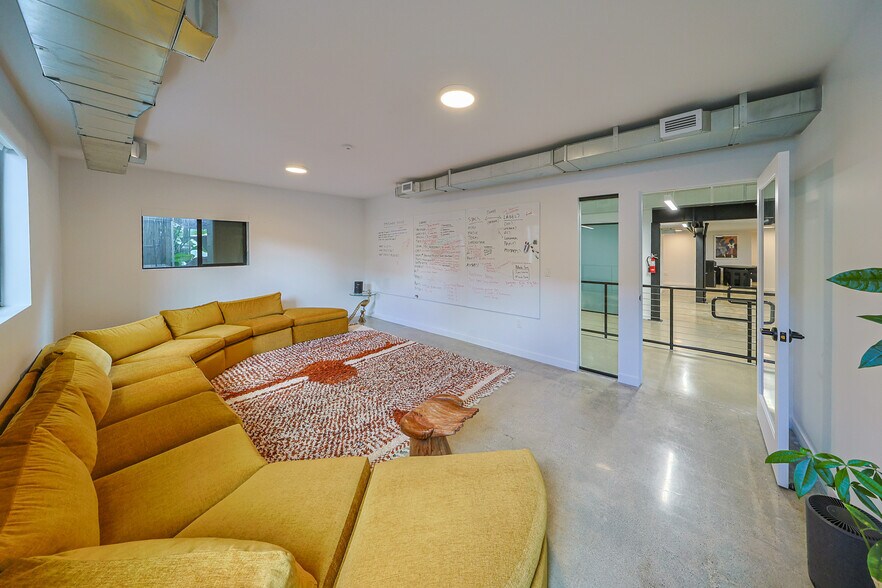 More Photos Of 2400-2410 Hyperion Ave, Los Angeles Loft Creative Space For Sale