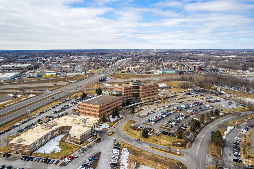 More Photos Of 2805 Campus Dr, Plymouth Medical For Lease