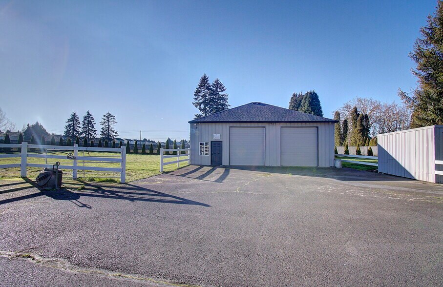 More Photos Of 10605 NE 117th Ave, Vancouver Industrial For Sale