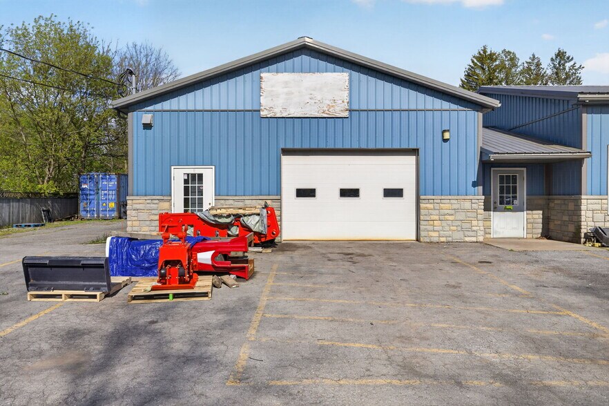 More Photos Of 8 State Route 31, Jordan Storefront Retail Office For Sale