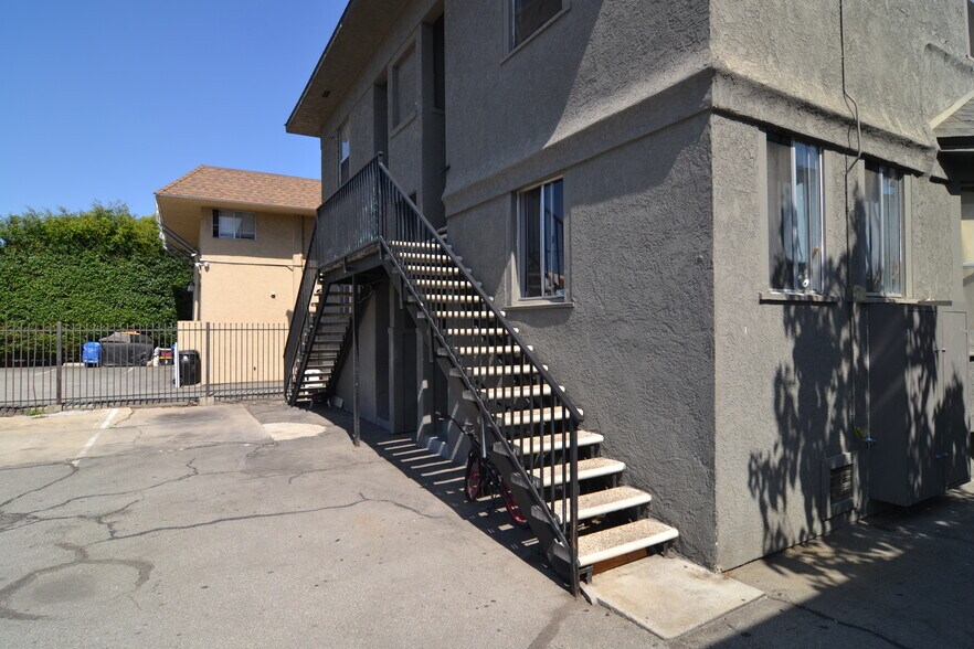More Photos Of 1336 Toberman St, Los Angeles Apartments For Sale