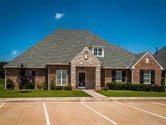 Primary Photo Of 1717 W 33rd St, Edmond Medical For Sale