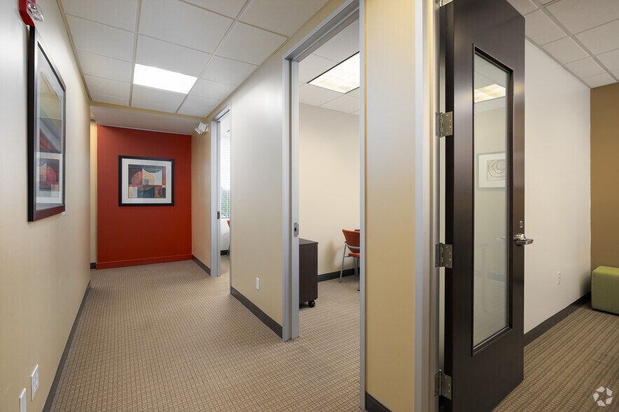 More Photos Of 601 21st St, Vero Beach Coworking Space