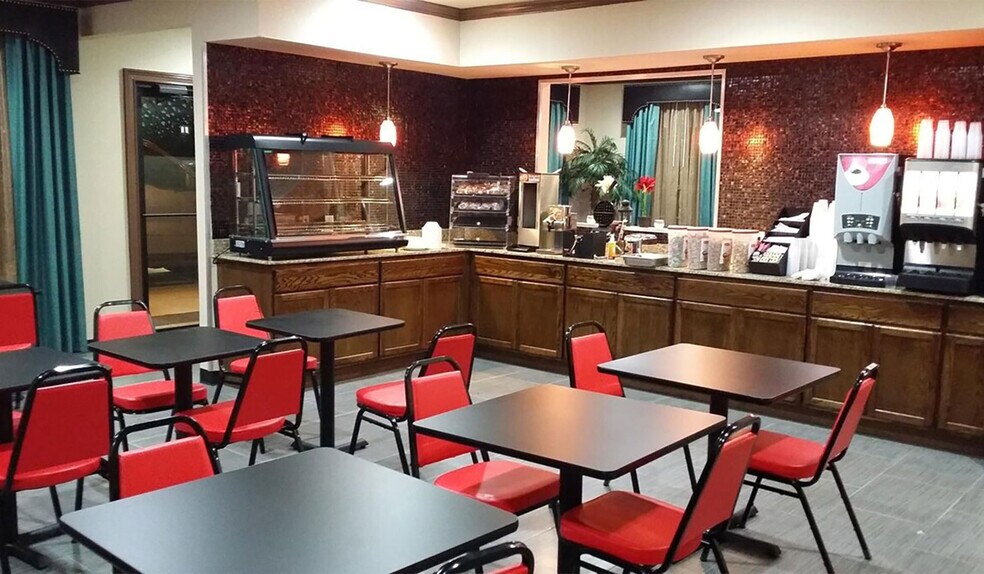 More Photos Of 3084 Tx-16, Tilden Hotel For Sale