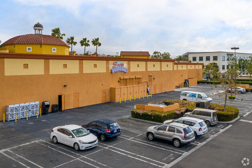 More Photos Of 26602 Towne Centre Dr, Foothill Ranch Unknown For Lease