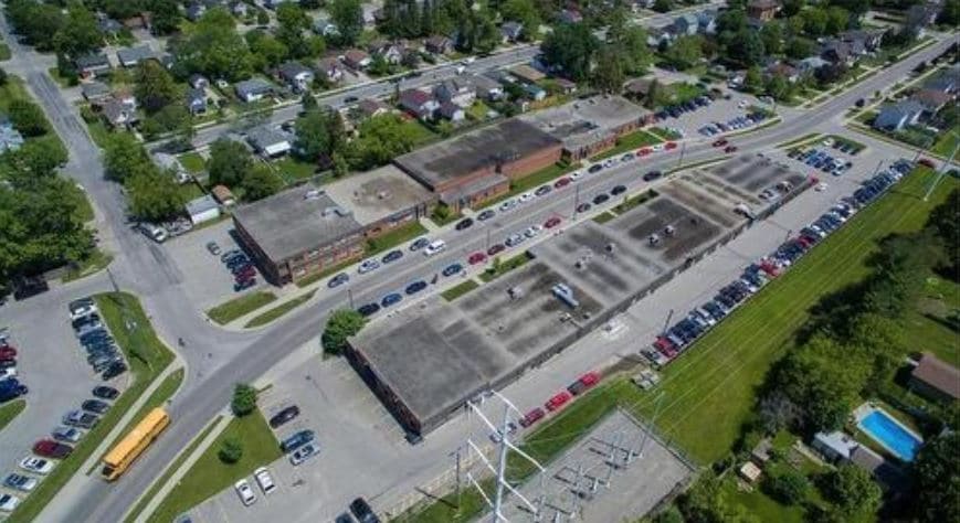 More Photos Of 340 Saskatoon St, London Showroom For Lease