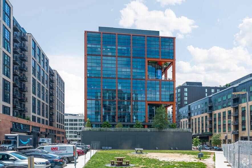 More Photos Of 300 Neal Pl NE, Washington Apartments For Lease