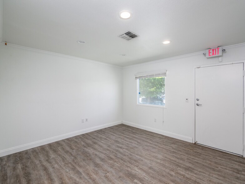 More Photos Of 1228 P St, Fresno Loft Creative Space For Lease