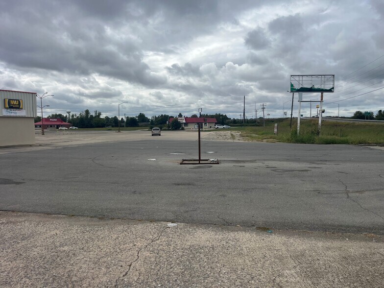 More Photos Of 3, 5, 7, 9 Charleston Plaza, Charleston Land For Sale