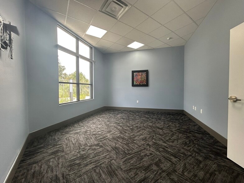 More Photos Of 2032 W Washington St, Orlando Warehouse For Sale
