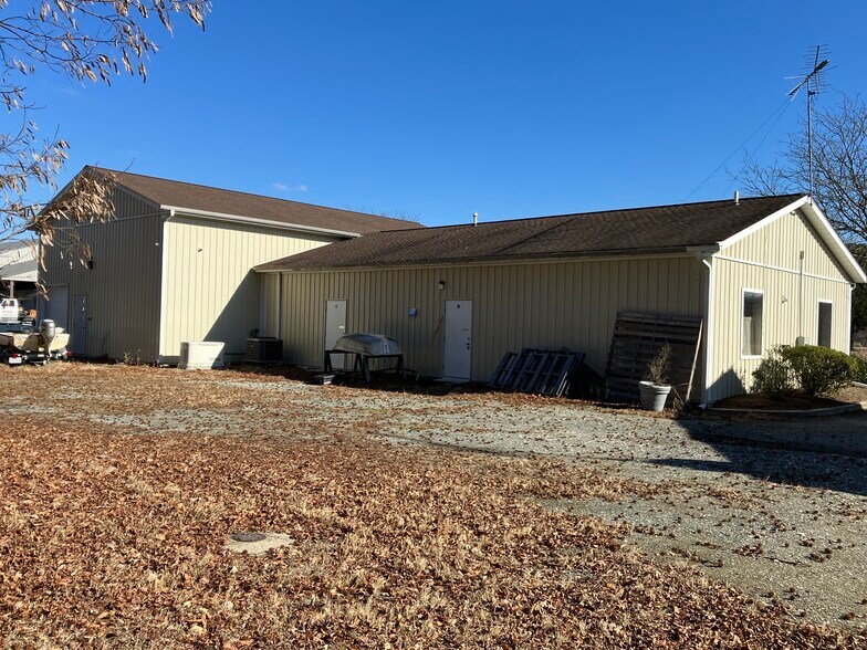 More Photos Of 6270 Rock Hall Rd, Rock Hall Medical For Sale