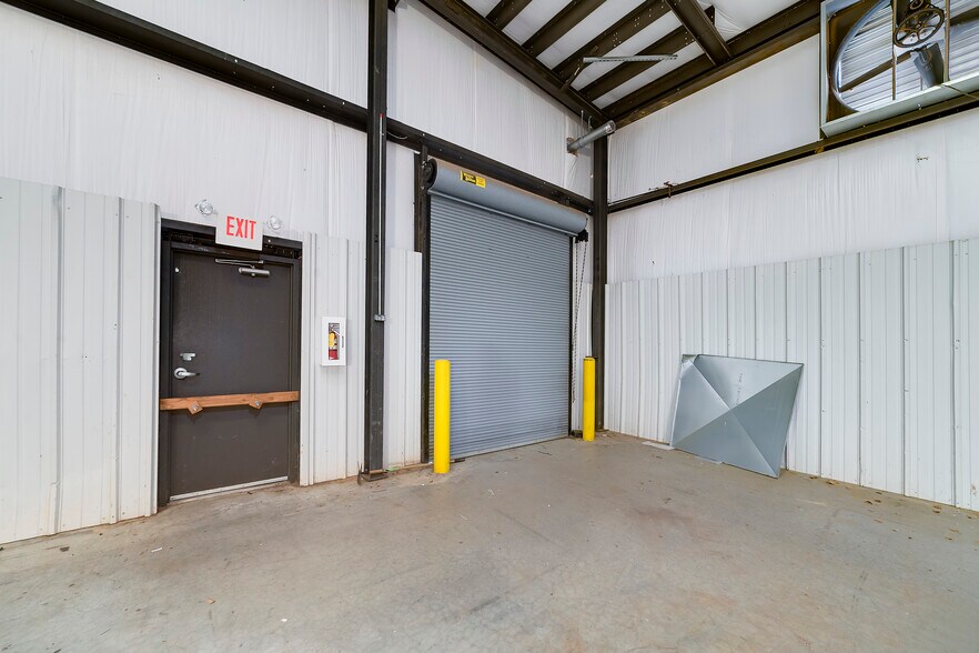 More Photos Of 4611 Ivey Dr, Macon-Bibb Office For Lease