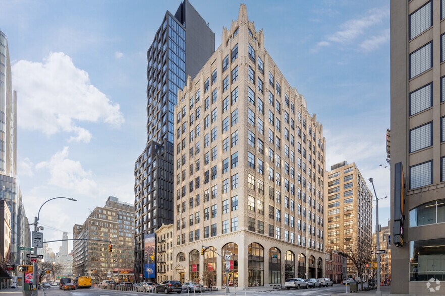 More Photos Of 121 Varick St, New York Loft Creative Space For Lease