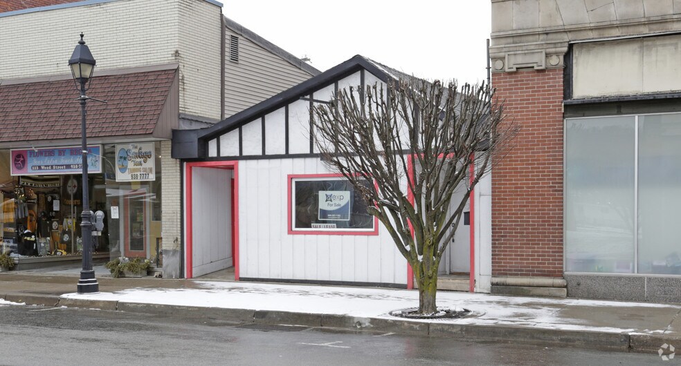 More Photos Of 217 Wood St, California Storefront For Lease