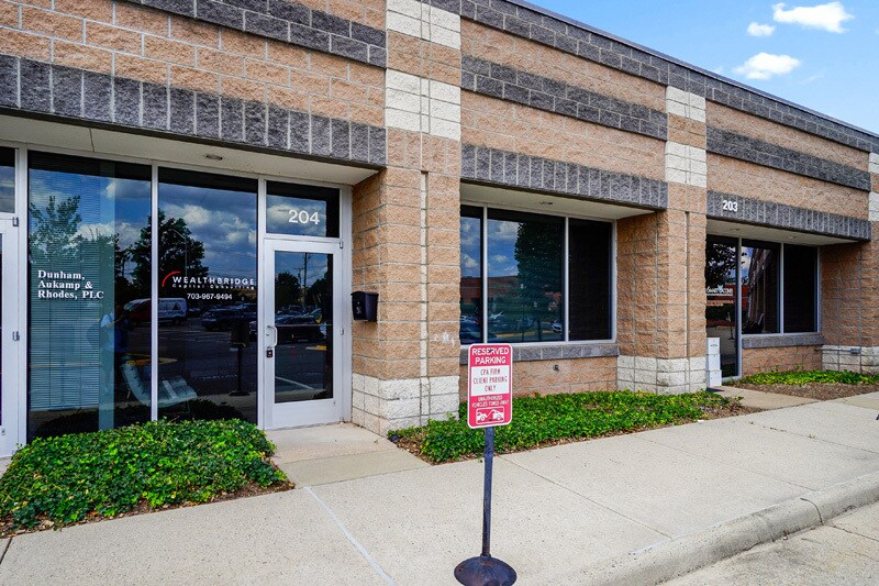 More Photos Of 4437 Brookfield Corporate Dr, Chantilly Medical For Sale