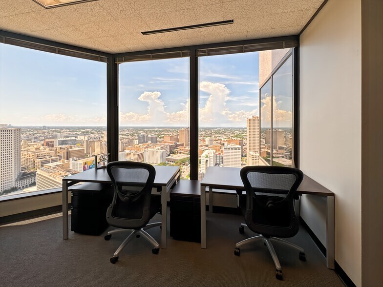 More Photos Of 1100 Poydras St, New Orleans Coworking Space