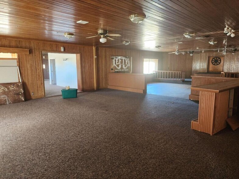 More Photos Of 8091 Old Highway 5 S, Talking Rock Light Distribution For Sale