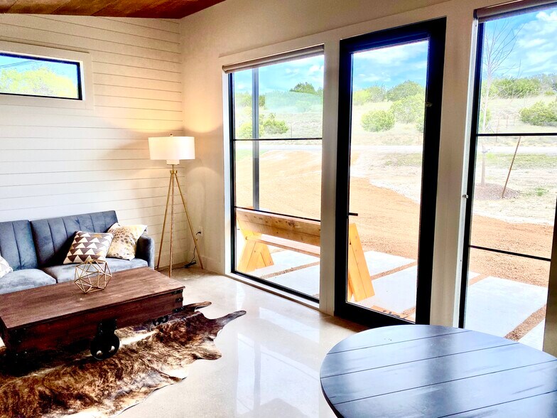 More Photos Of 405 Martin rd, Dripping Springs Specialty For Sale