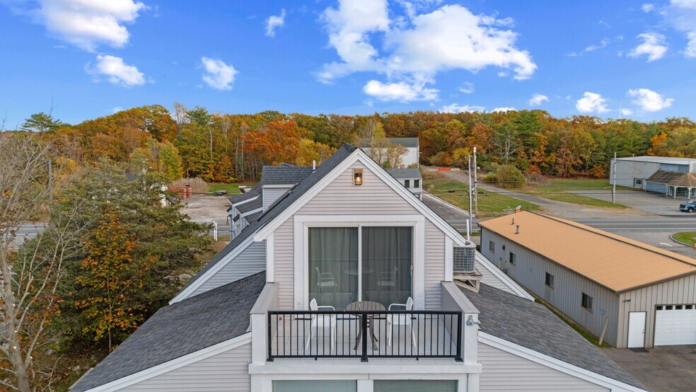 More Photos Of 104 Bridge Rd, Salisbury Loft Creative Space For Sale