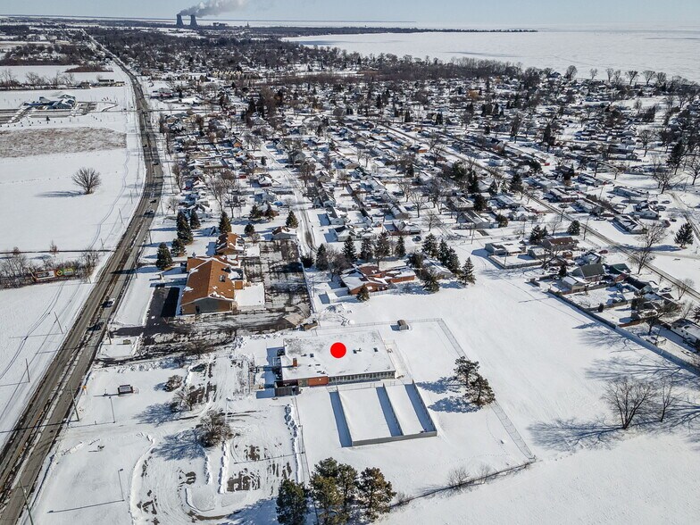 More Photos Of 2400 N Dixie Hwy, Monroe Serviced Offices For Sale