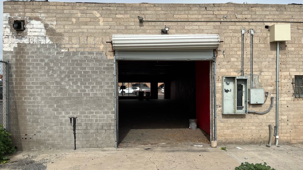 More Photos Of 5539 W Glendale Ave, Glendale Storefront Retail Office For Lease