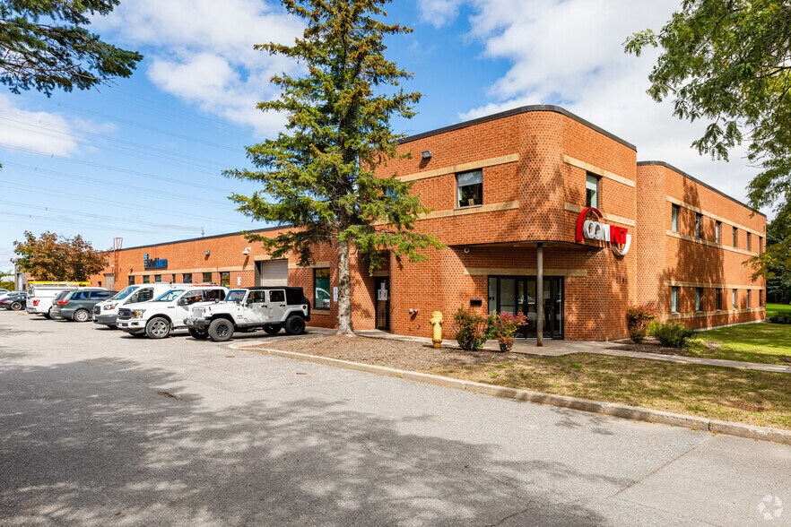 Primary Photo Of 2191 Thurston Dr, Ottawa Flex For Lease