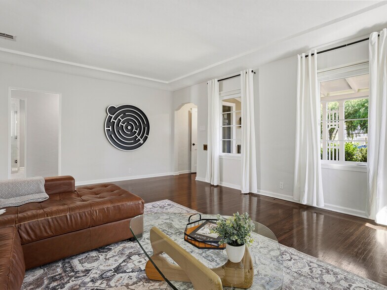 More Photos Of 5233 Lemp Ave, North Hollywood Multifamily For Sale