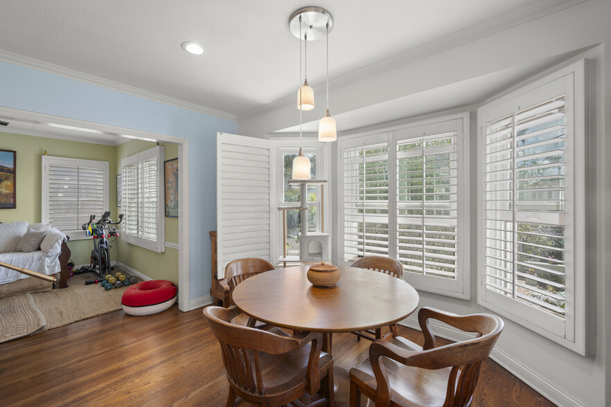 More Photos Of 112-20 E Redwood St, San Diego Apartments For Sale