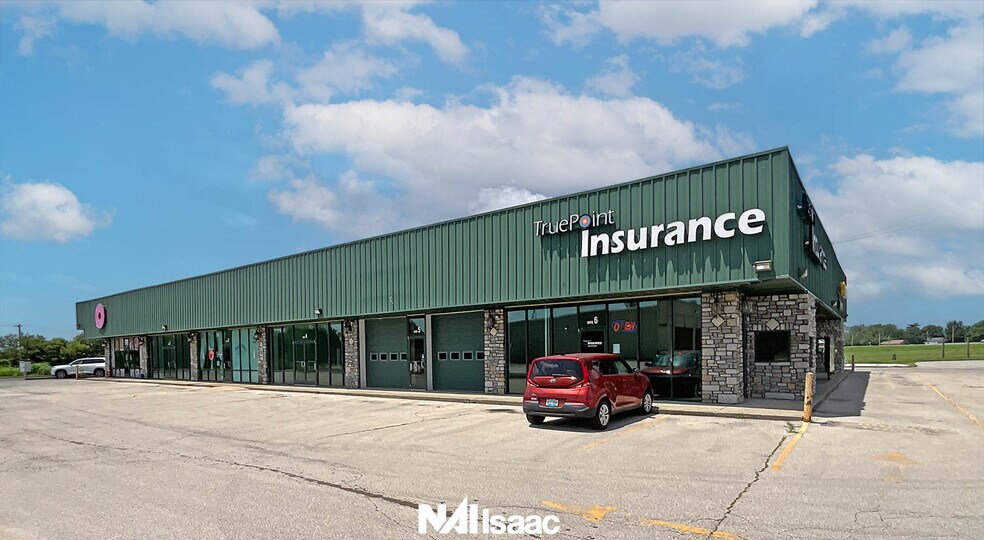 More Photos Of 1085 Eagle Lake Dr, Lawrenceburg Storefront Retail Office For Lease