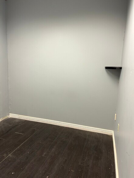 More Photos Of 10158 Niagara Falls Blvd, Niagara Falls Storefront Retail Office For Sale